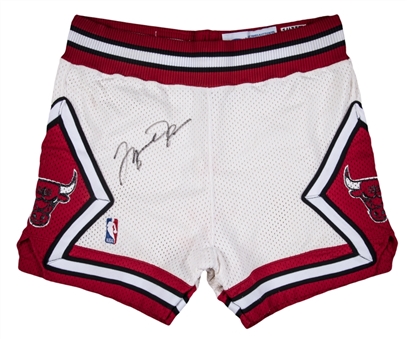 Michael Jordan Signed 1990-91 Chicago Bulls Home Shorts (UDA)